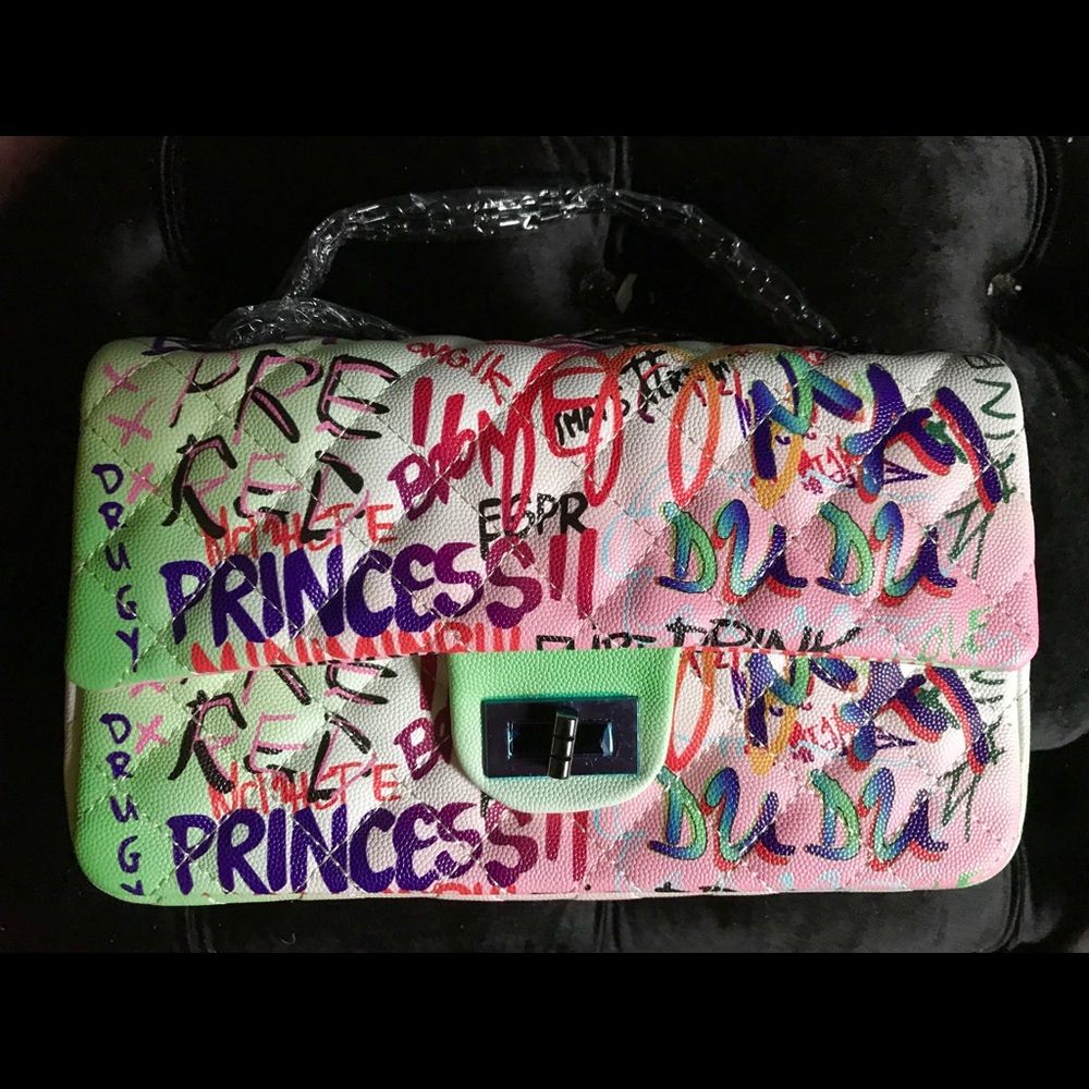 Cutie graphy large purse